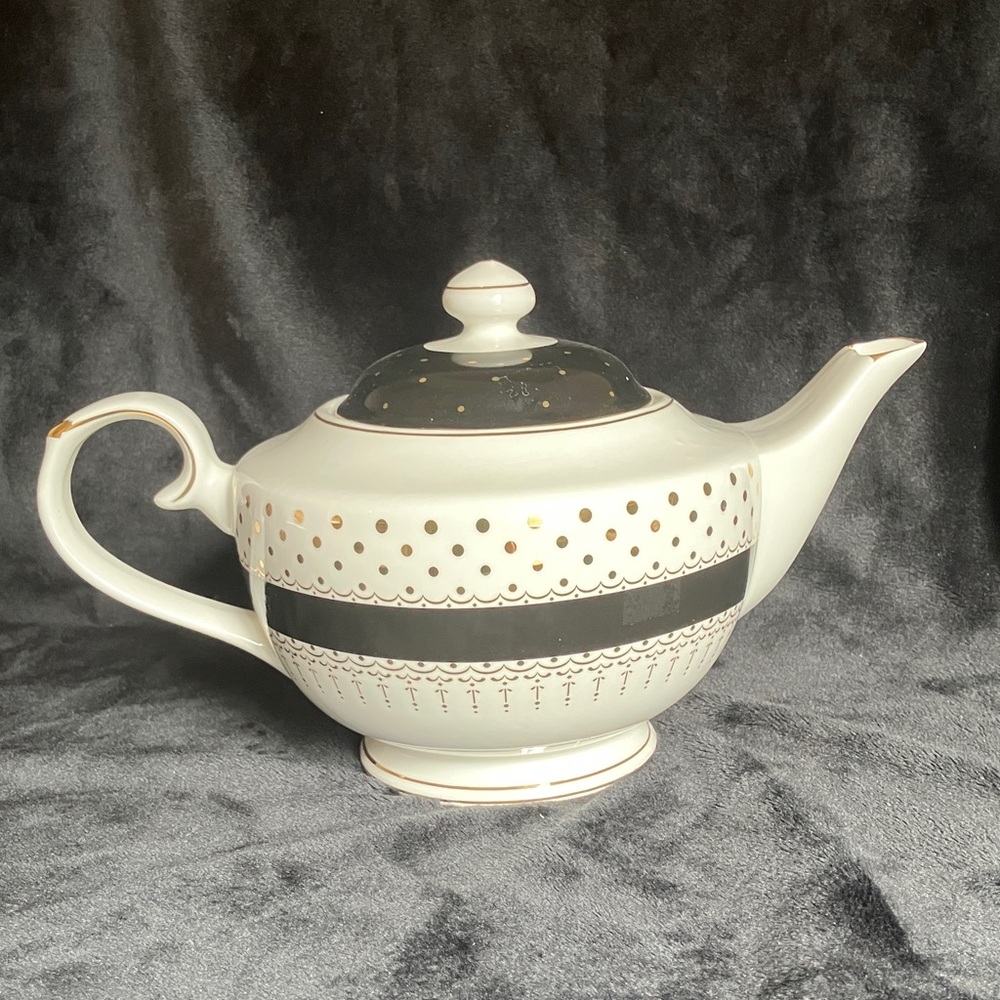 Grace's Teaware Josephine Porcelain Teapot